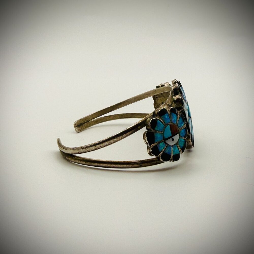 Vintage Zuni-Style Triple Sunface Cuff — Opal Inlay — Sz 6", 17g - Picture 3 of 3